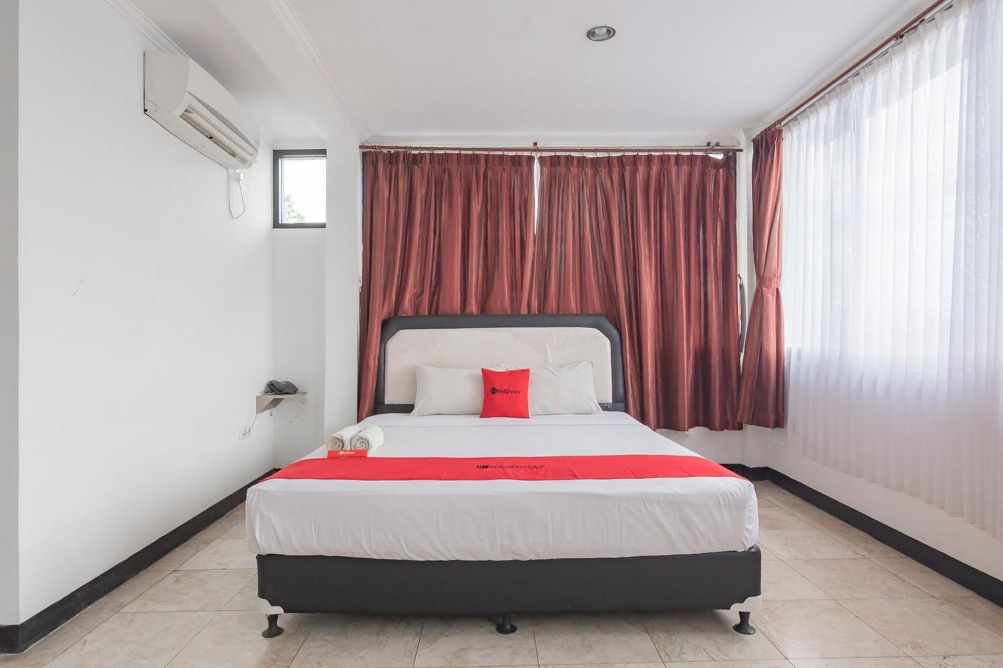 Reddoorz Near Sukabumi Station 2 Hotel Екстериор снимка