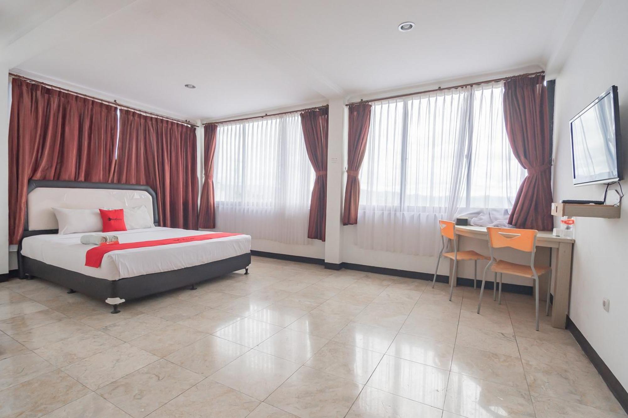 Reddoorz Near Sukabumi Station 2 Hotel Екстериор снимка