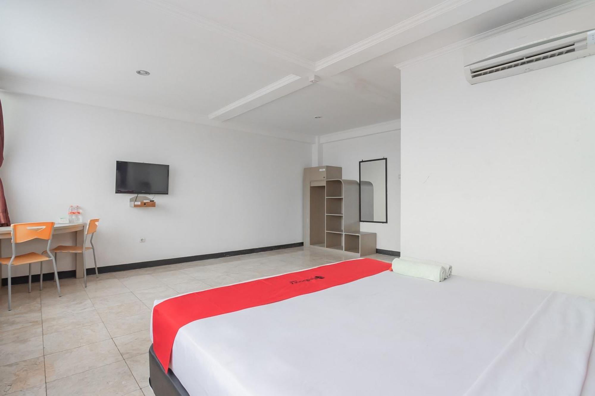 Reddoorz Near Sukabumi Station 2 Hotel Екстериор снимка