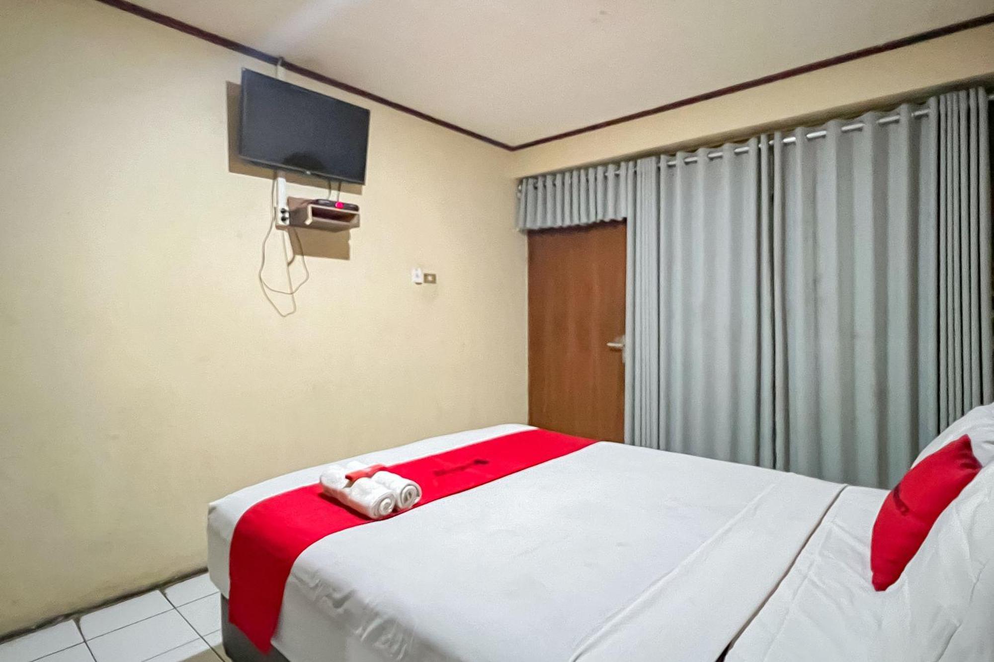 Reddoorz Near Sukabumi Station 2 Hotel Екстериор снимка